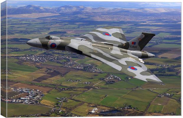 Vulcan Bomber XJ824 Scotland Canvas Print by Oxon Images
