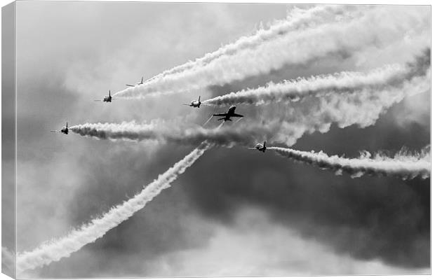 Red Arrows at Duxford 2014 Canvas Print by Oxon Images