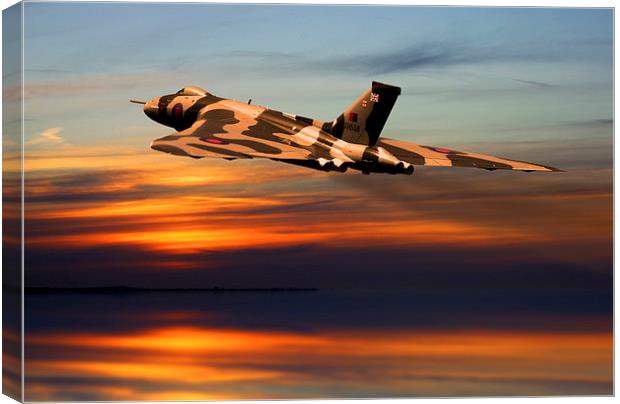 Vulcan bomber sunset finale  Canvas Print by Oxon Images