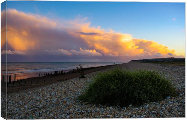 Storm clouds at Winchelsea Beach Canvas Print by Oxon Images