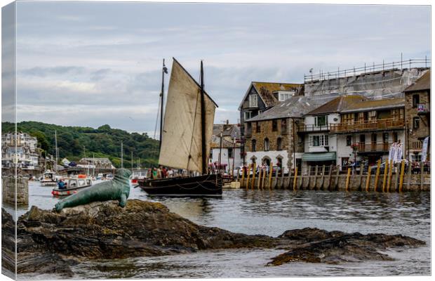 Looe Lugger Making Sail Canvas Print by Oxon Images