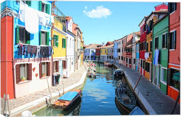  Island of Burano Canvas Print by Toon Photography
