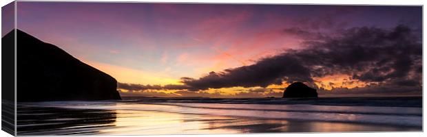 Trebarwith Strand Sunset Canvas Print by David Wilkins
