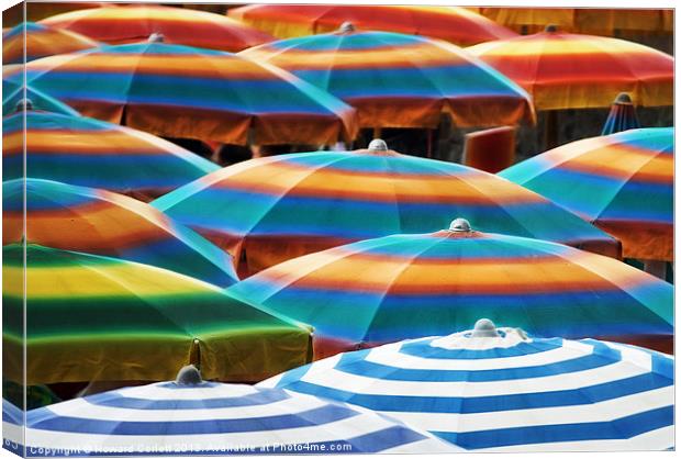 Beach umbrellas fractal Canvas Print by Howard Corlett