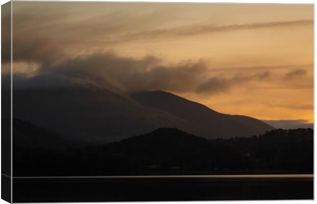 Blencathra Sunrise Canvas Print by Simon Wrigglesworth