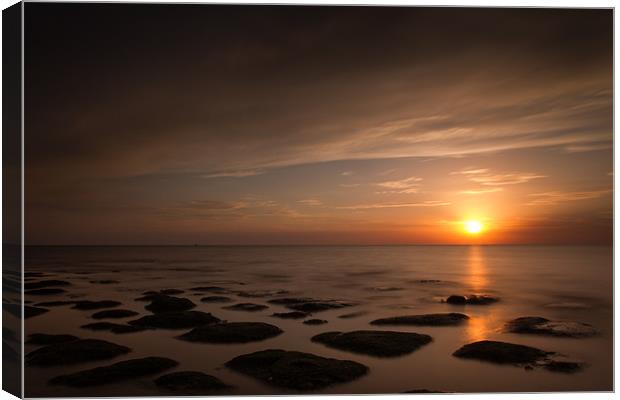 Hunstanton Rocks Canvas Print by Simon Wrigglesworth