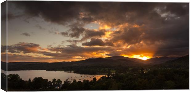 Sunset over Windermere Canvas Print by Simon Wrigglesworth