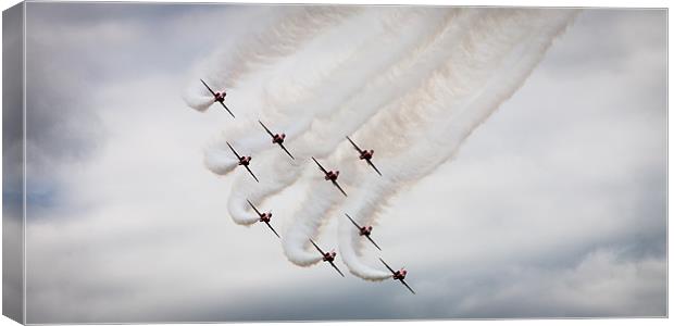 The Red Arrows Canvas Print by Simon Wrigglesworth