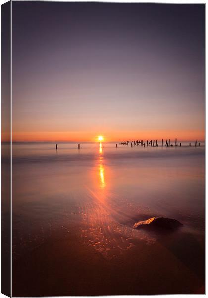 Norfolk Coastal Sunrise Canvas Print by Simon Wrigglesworth