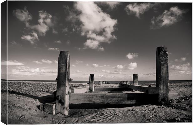 Quicksand Canvas Print by Simon Wrigglesworth