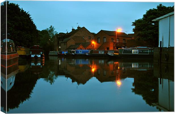 Worcester Marina at Dusk Canvas Print by graham young