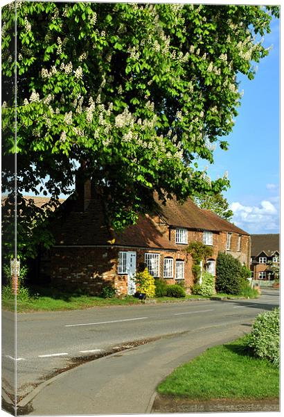 Wheelwrights Cottage, Wingrave Canvas Print by graham young