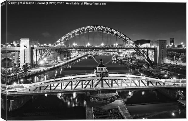 Tyne Bridge Newcastle Canvas Print by David Lewins (LRPS)