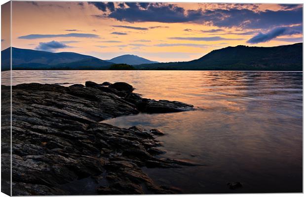 Sunrise - Derwentwater, Keswick Canvas Print by David Lewins (LRPS)