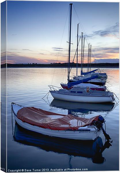 Beadnell Bay, Northumberland Canvas Print by Dave Turner