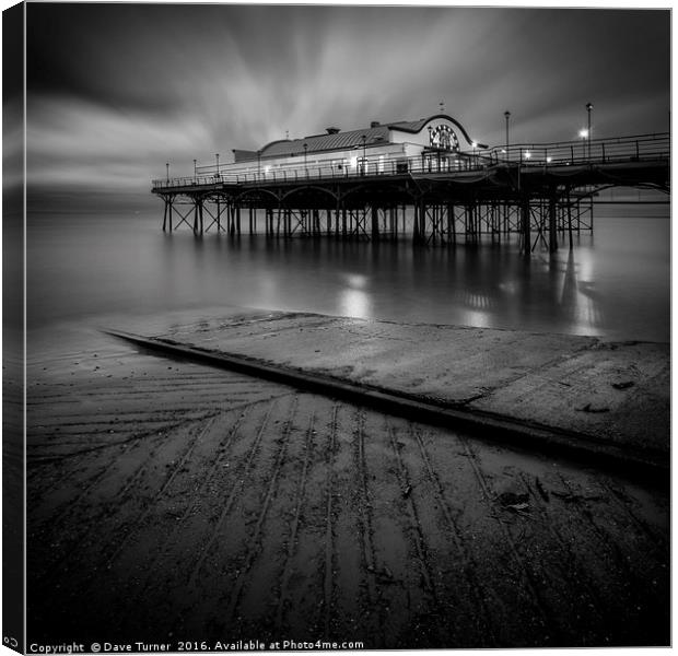 Cleethorpes Pier, Lincolnshire Canvas Print by Dave Turner