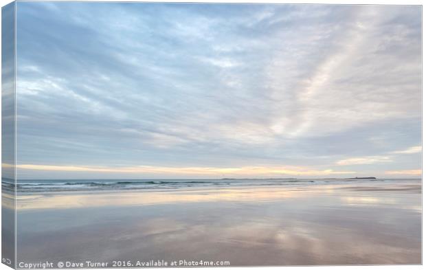 Bamburgh Beach, Northumberland Canvas Print by Dave Turner