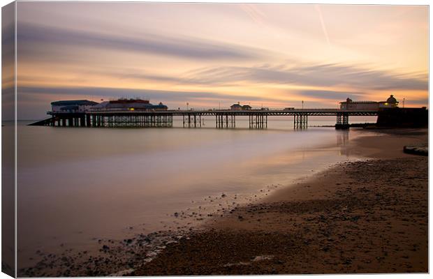 New Dawn Canvas Print by Robert Geldard