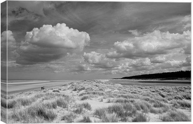 Clouds And Tranquility Canvas Print by Robert Geldard