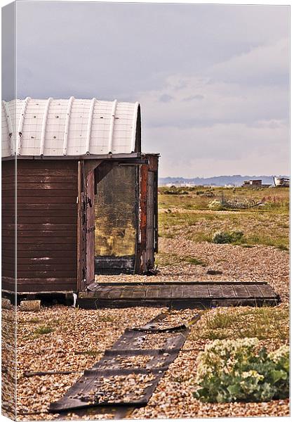 Old Boat shed Canvas Print by Dawn Cox