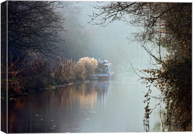 Kennet and Avon Canal Canvas Print by Tony Bates