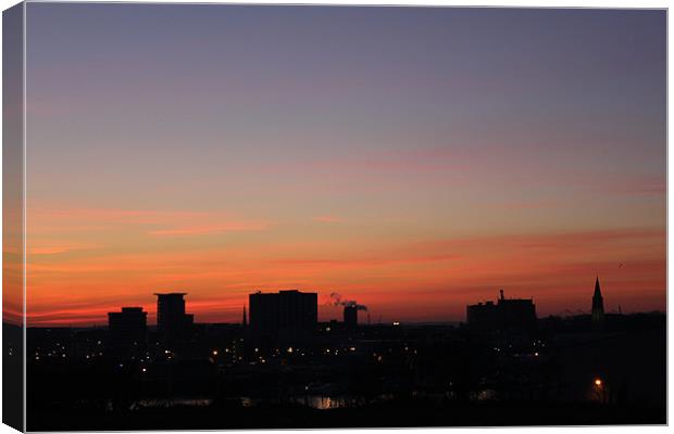 Sunset over Southampton Canvas Print by kelly Draper