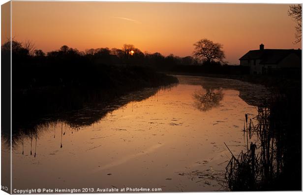 Great Western Canal Canvas Print by Pete Hemington