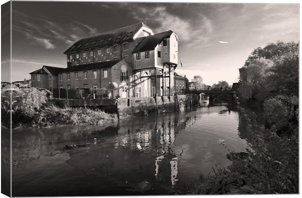Old flour Mill East Mills, Colchester Canvas Print by Darren Burroughs