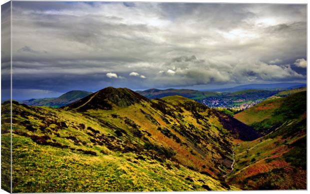 Church Stretton from the Long Mynd. Canvas Print by Darren Burroughs