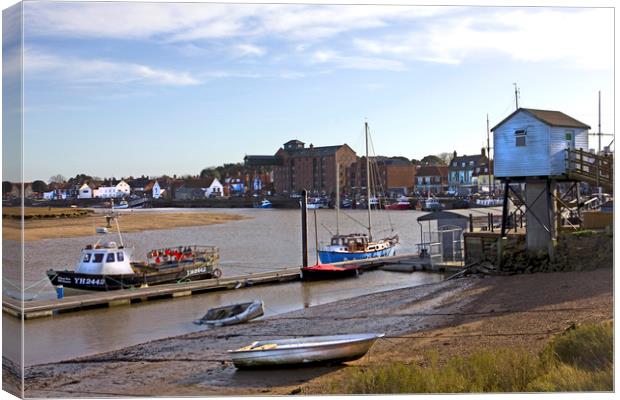 Wells Next To Sea, Norfolk. Canvas Print by Darren Burroughs