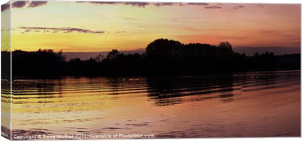 Sunset at sonning eye Canvas Print by Doug McRae