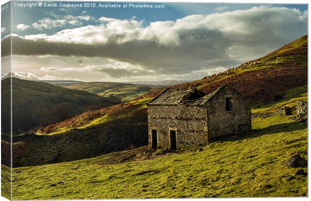  A Dales Barn Canvas Print by Sandi-Cockayne ADPS