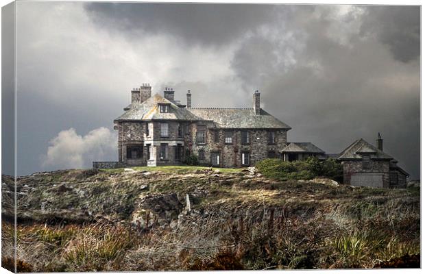 House on the Hill Canvas Print by Sean Wareing