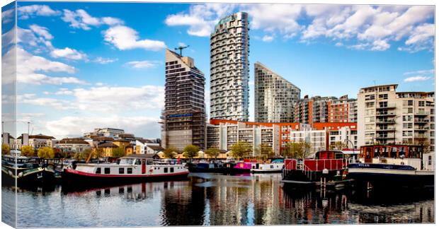 London Docklands Old & New Canvas Print by peter tachauer