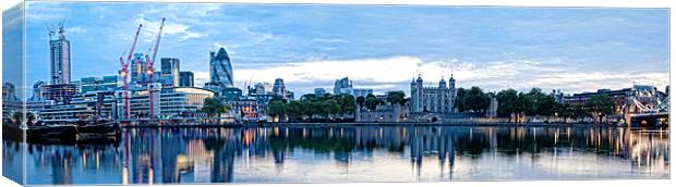 Thames Panoramic View Canvas Print by peter tachauer