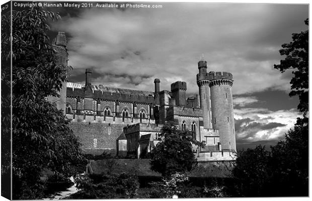 Arundel Castle, West Sussex Canvas Print by Hannah Morley