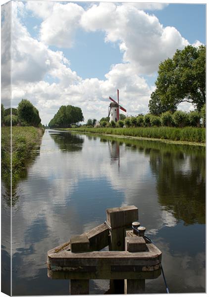 Damme Windmill, Belgium 2 Canvas Print by colin ashworth