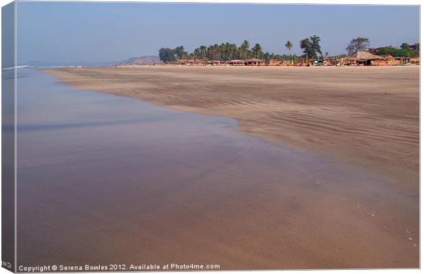 Wide Sandy Beach Mandrem, Goa, India Canvas Print by Serena Bowles