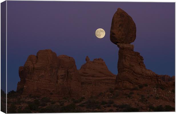 Balanced Rock full moon  Canvas Print by Thomas Schaeffer