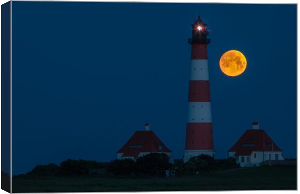 Moonset @ Westerhever Canvas Print by Thomas Schaeffer