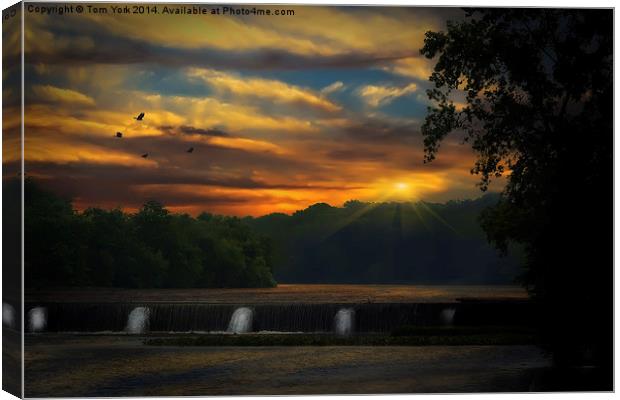 August Sunset On The Dam  Canvas Print by Tom York