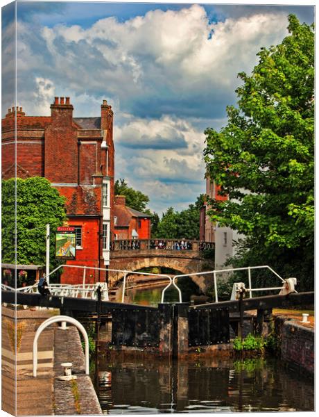Kennet and Avon Canal, Newbury Canvas Print by Joyce Storey
