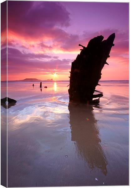 Sunset shipwreck Canvas Print by Darrin miller