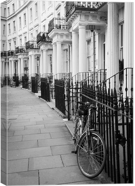 Royal Crescent London Canvas Print by Keith Thorburn EFIAP/b