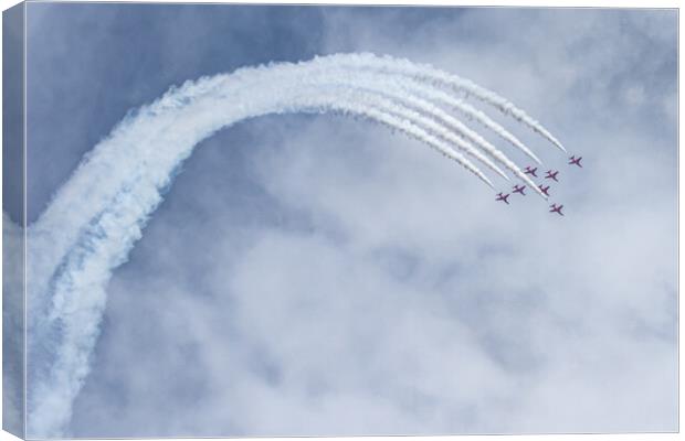 RAF Red Arrows  Canvas Print by J Biggadike