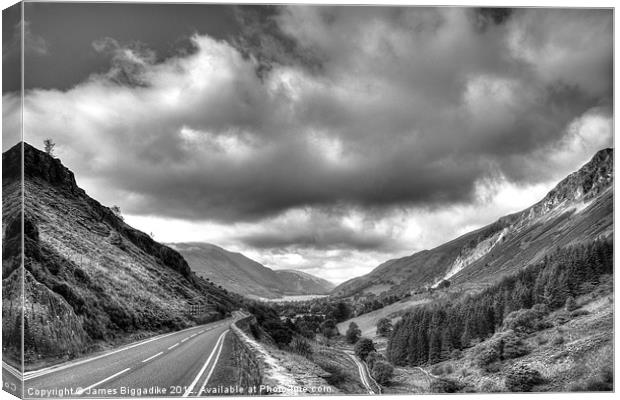 The Road Through Snowdonia Canvas Print by J Biggadike