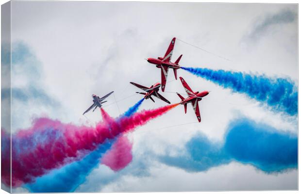 Red Arrows Gypo Break Canvas Print by J Biggadike