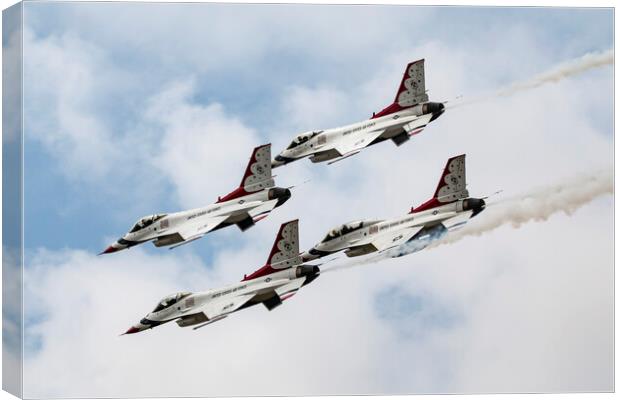 USAF Thunderbirds F-16s Canvas Print by J Biggadike