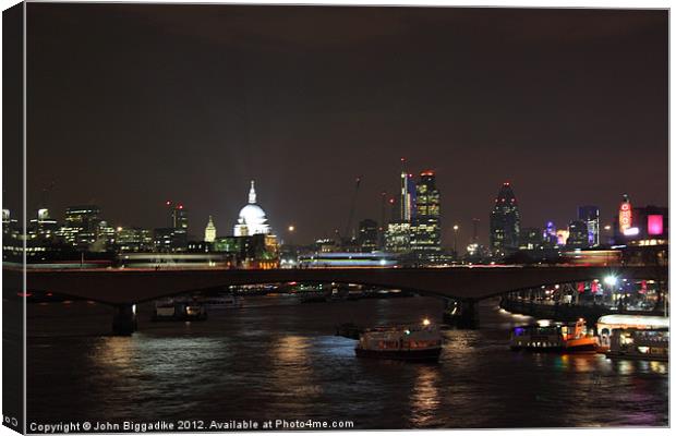 London skyline 4 Canvas Print by John Biggadike