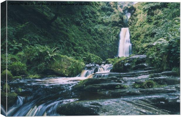 Pistyll Rhaeadr Canvas Print by Dan Davidson